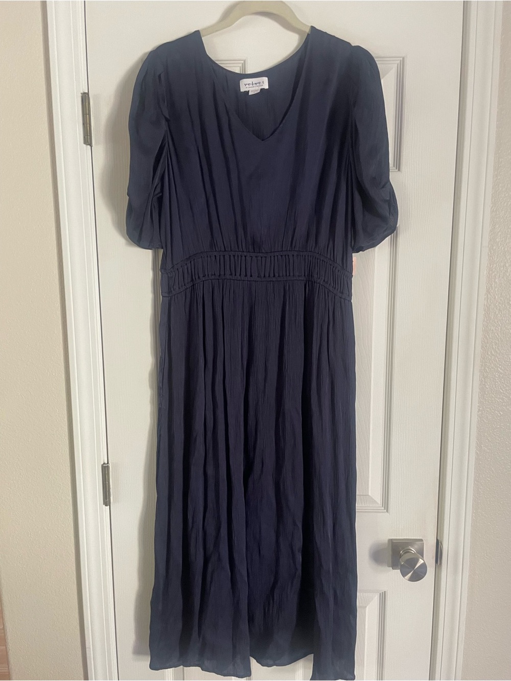 Velvet by Graham & Spencer Navy Blue Puff-Sleeve Midi Dress